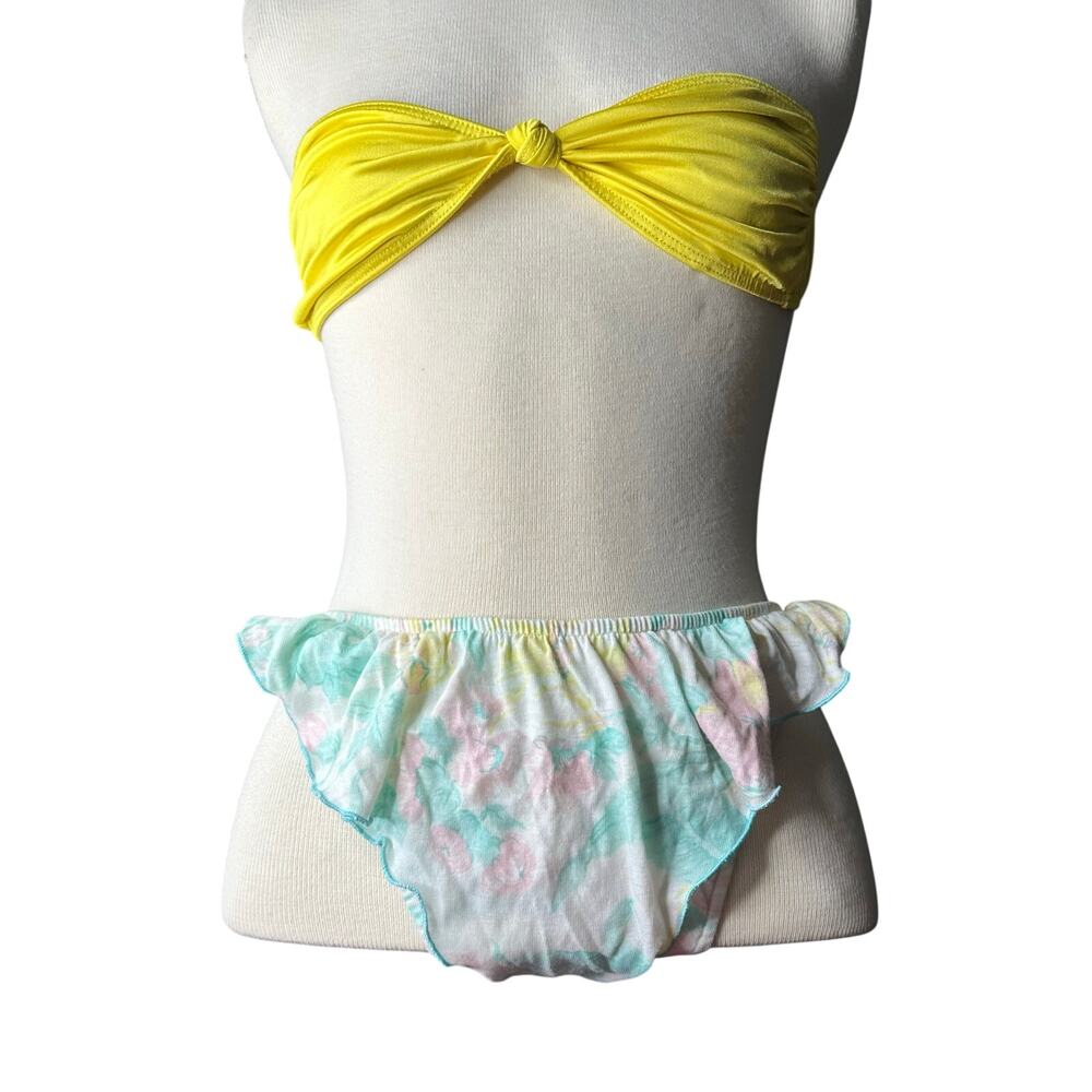 Vintage 80s/90s Bandeau Bikini Swim Suit Yellow Frilly Lined
Womens SZ s